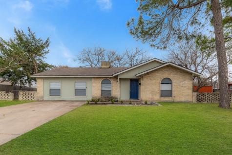 1817 Santa Clara Court Grand Prairie TX 75051