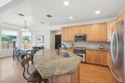 6828 Shoreway Drive Grand Prairie TX 75054