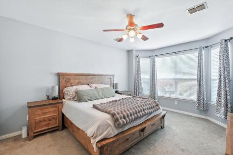 6828 Shoreway Drive Grand Prairie TX 75054