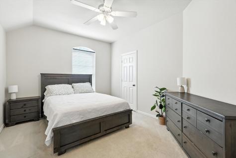 6828 Shoreway Drive Grand Prairie TX 75054