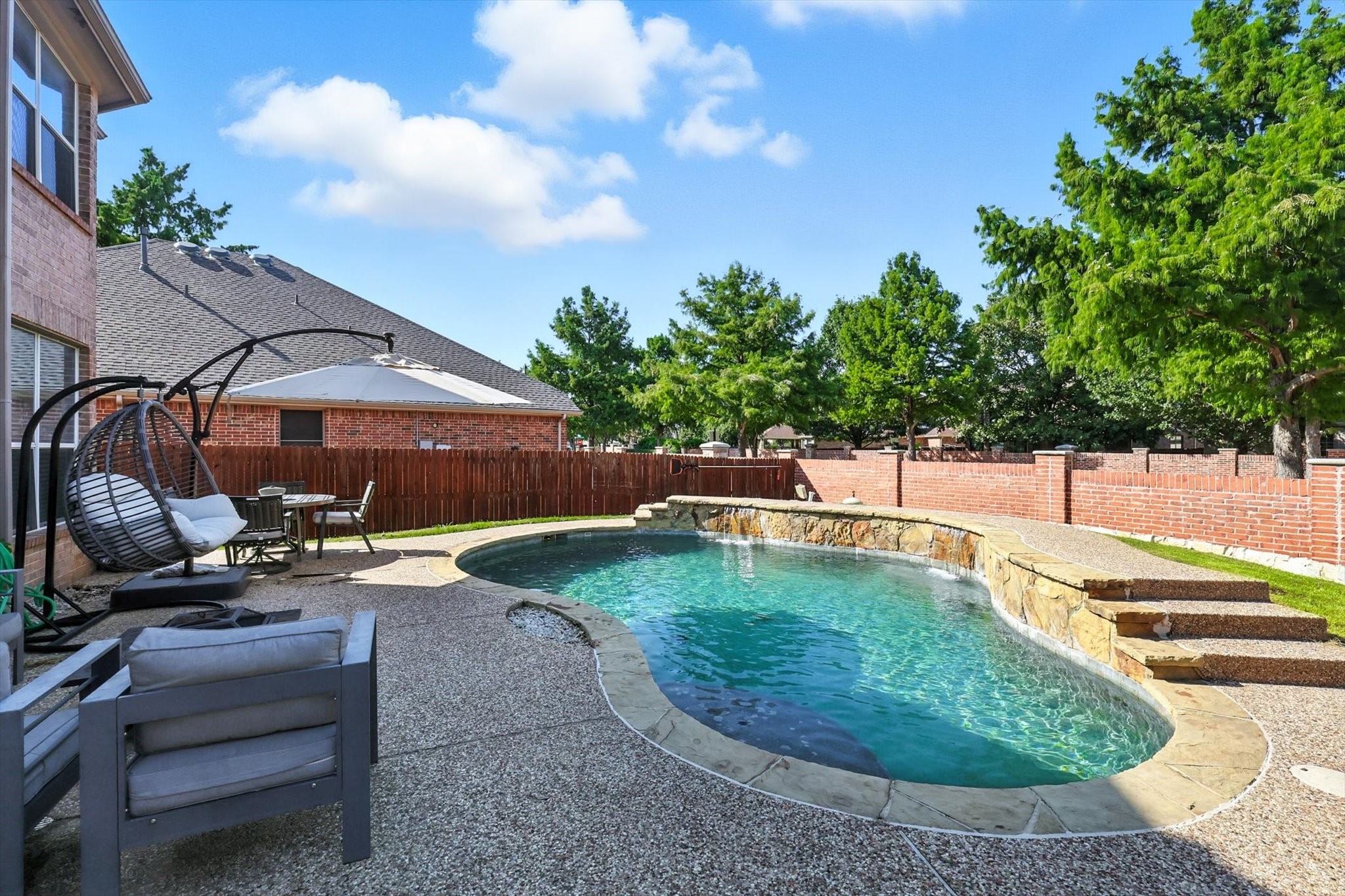 6828 Shoreway Drive Grand Prairie TX 75054