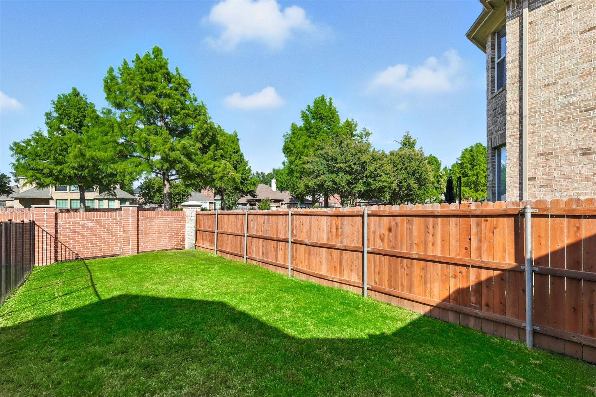 6828 Shoreway Drive Grand Prairie TX 75054