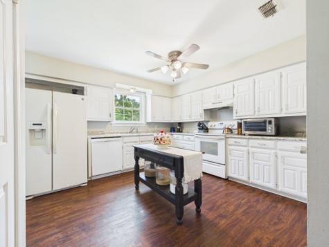 7574 State Highway 64 Ben Wheeler TX 75754