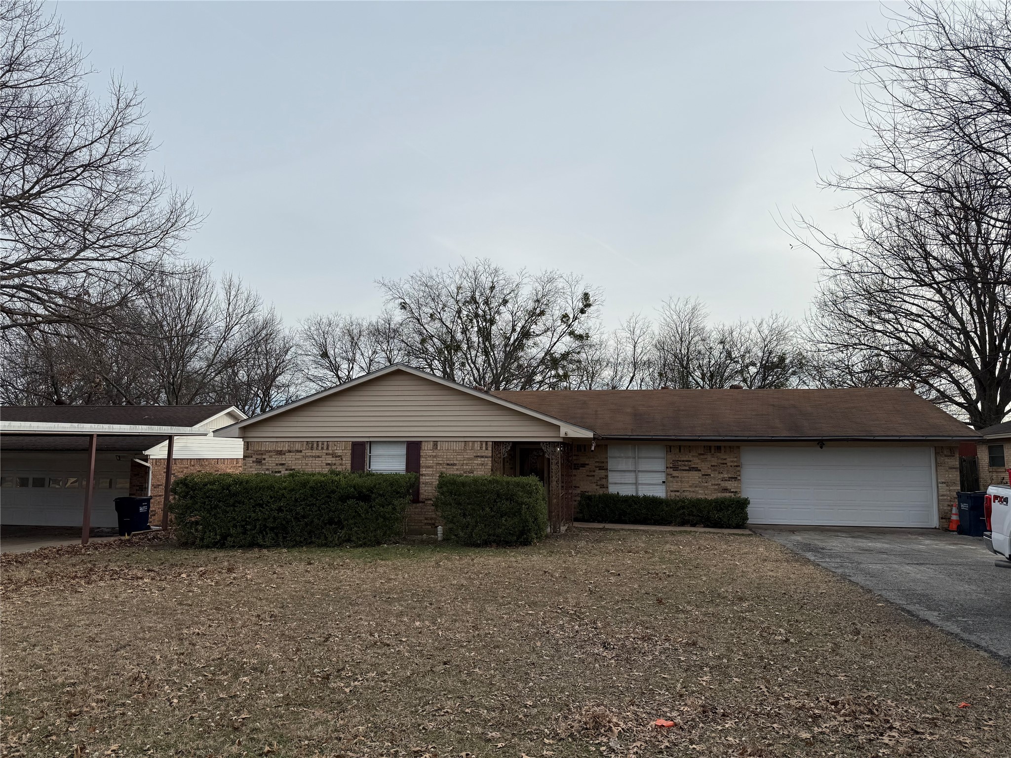 415 W Highland Drive Whitewright TX 75491