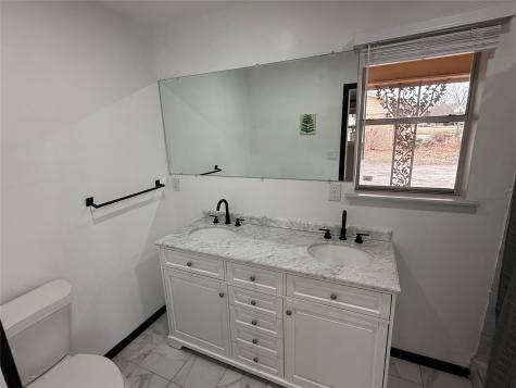415 W Highland Drive Whitewright TX 75491
