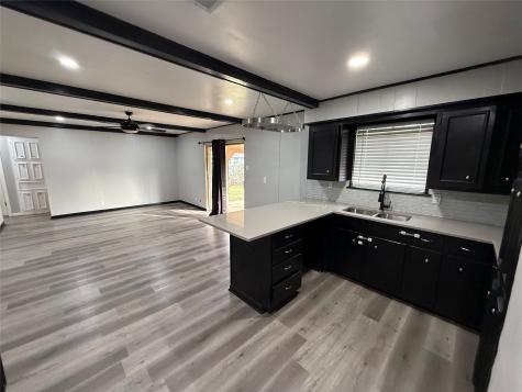 415 W Highland Drive Whitewright TX 75491