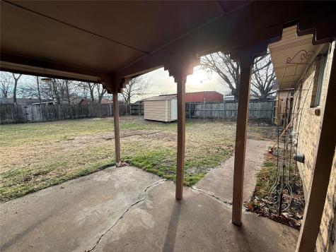 415 W Highland Drive Whitewright TX 75491