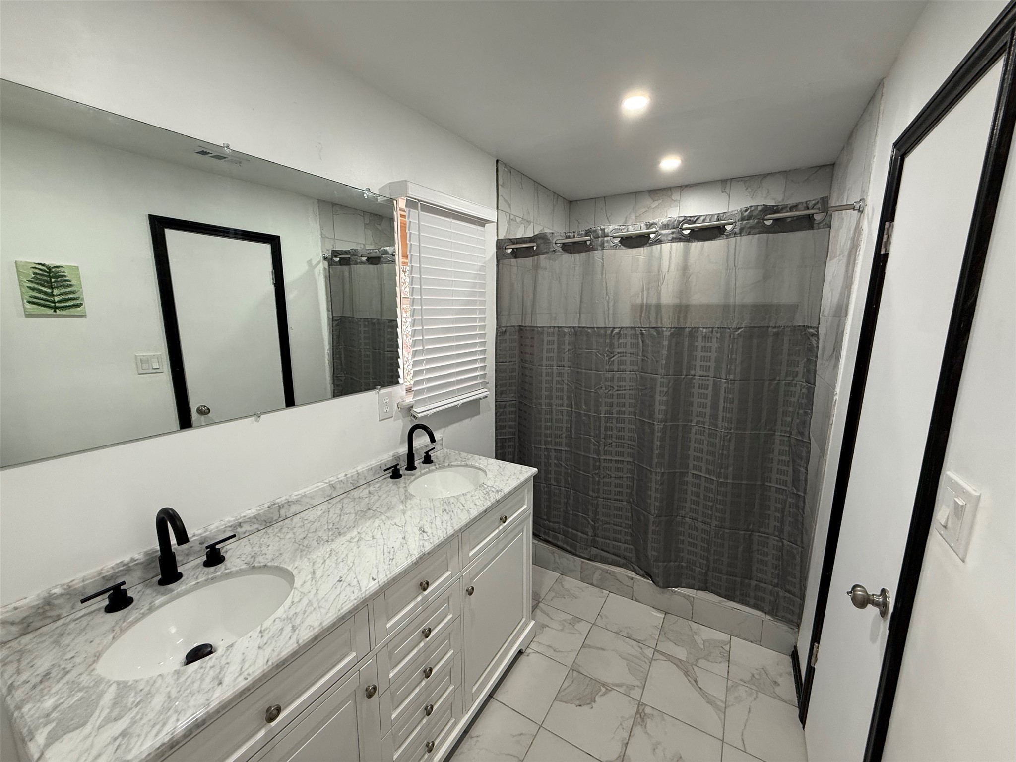 415 W Highland Drive Whitewright TX 75491