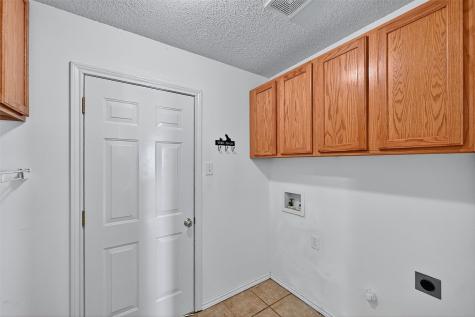 1600 Creekside Avenue Sherman TX 75092