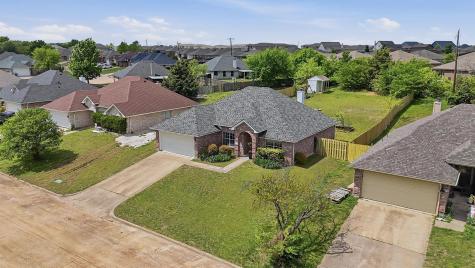 1600 Creekside Avenue Sherman TX 75092