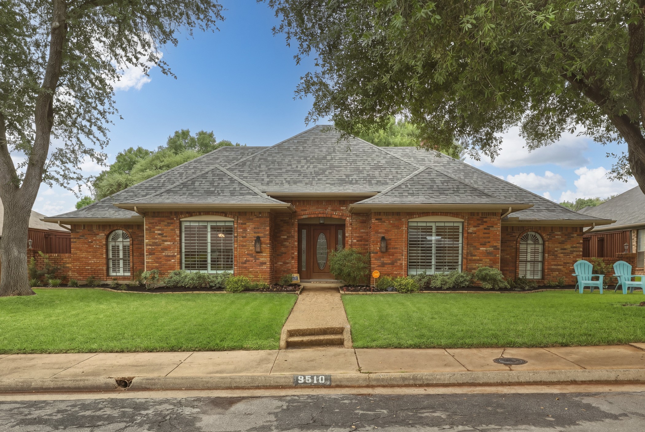 9510 Hill View Drive Dallas TX 75231