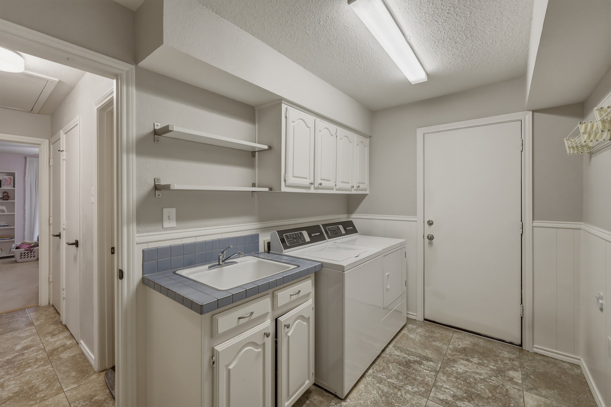 9510 Hill View Drive Dallas TX 75231