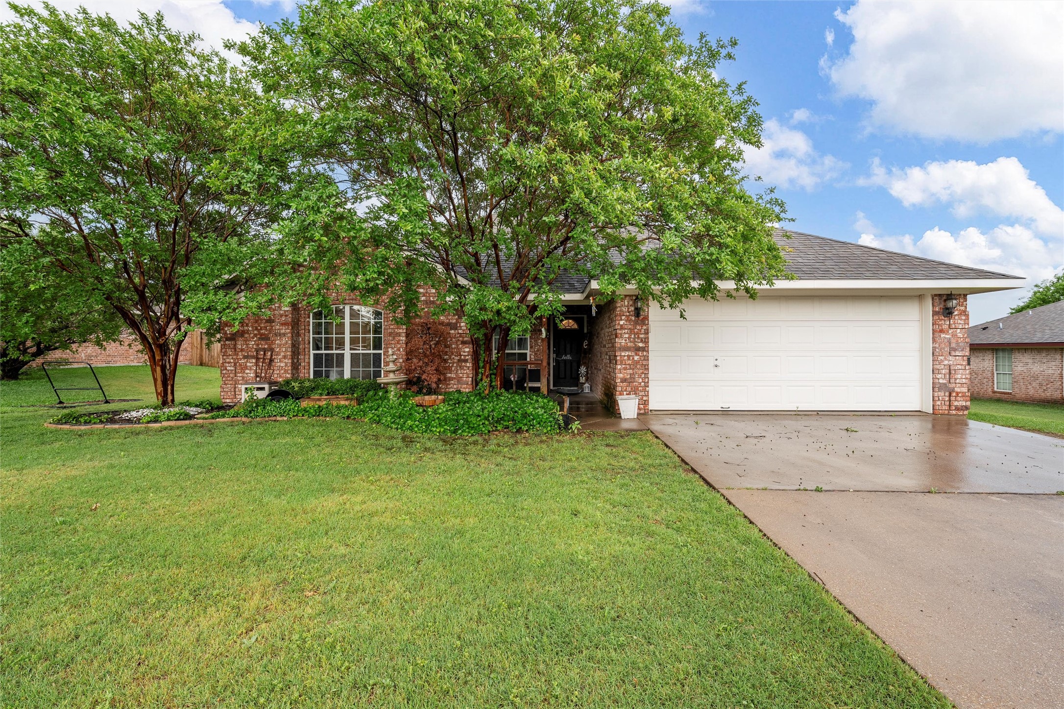 213 Topaz Circle Hewitt TX 76643