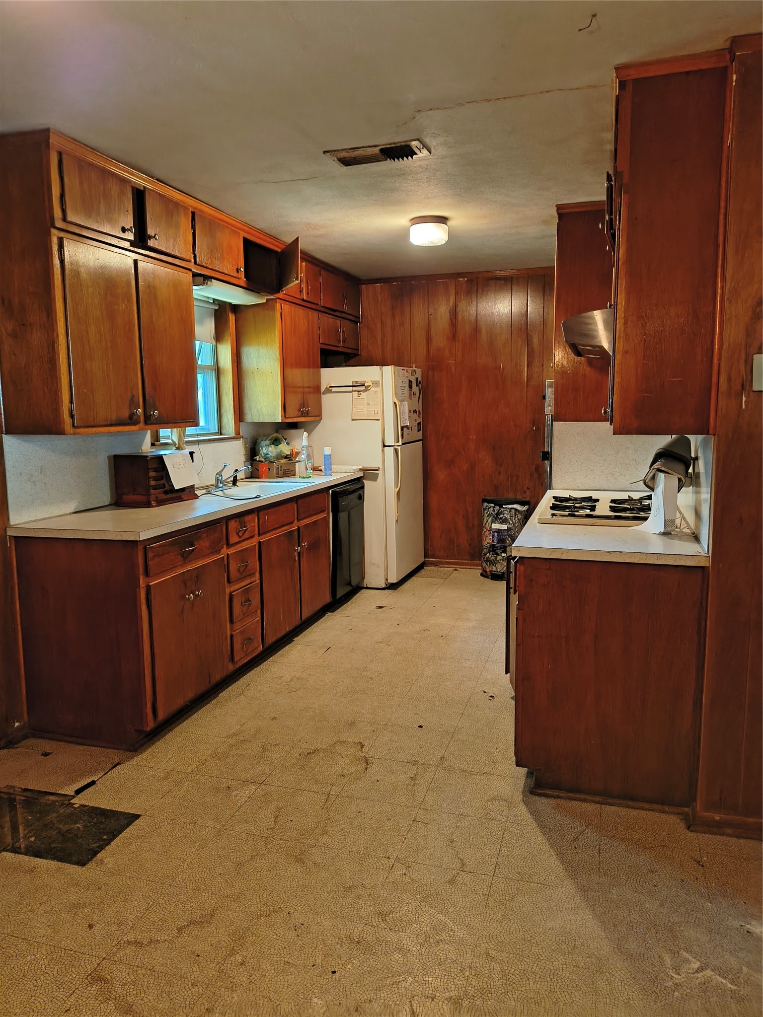 600 Thompson Drive Saginaw TX 76179