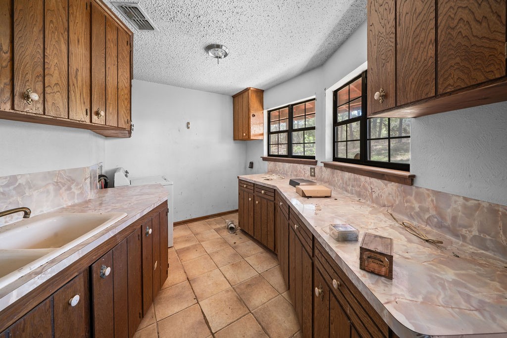 11340 Fm 315 Palestine TX 75803