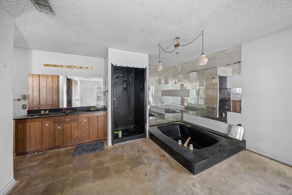 11340 Fm 315 Palestine TX 75803