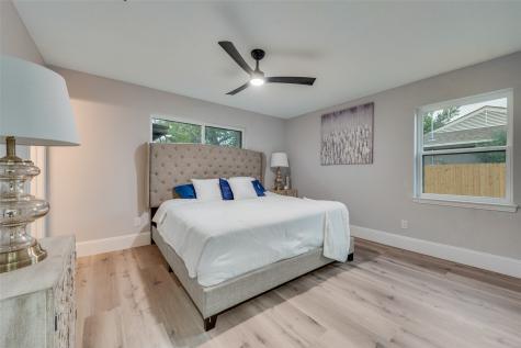 3209 Royal Lane Dallas TX 75229