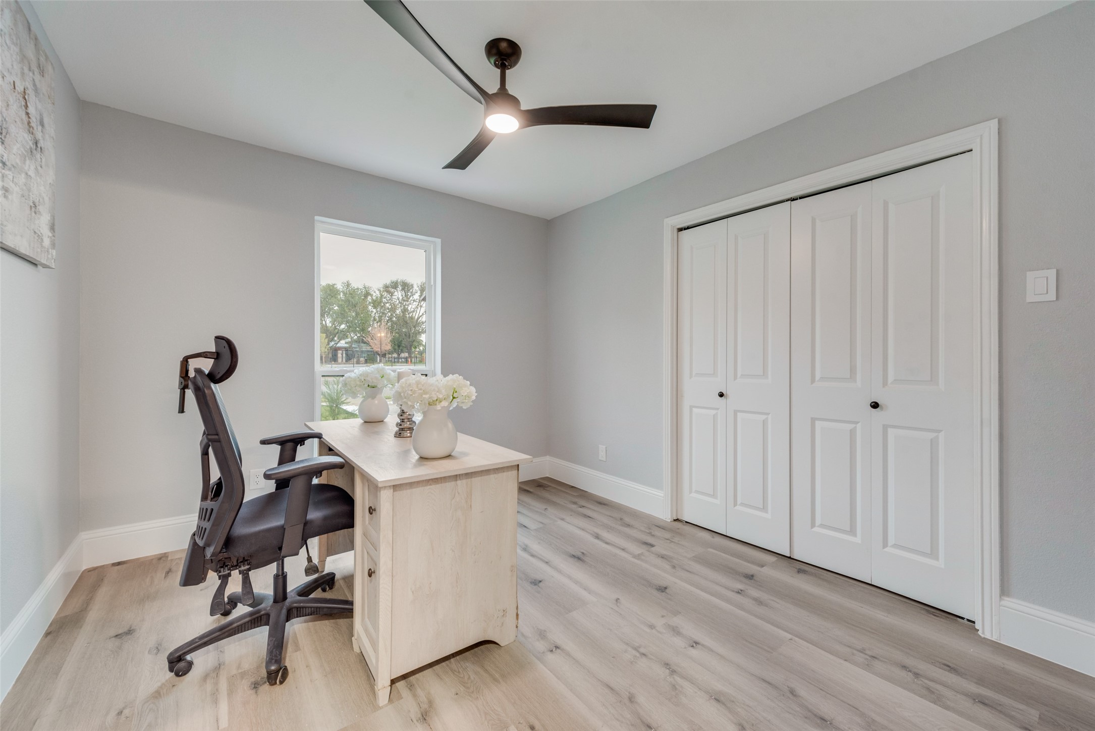 3209 Royal Lane Dallas TX 75229
