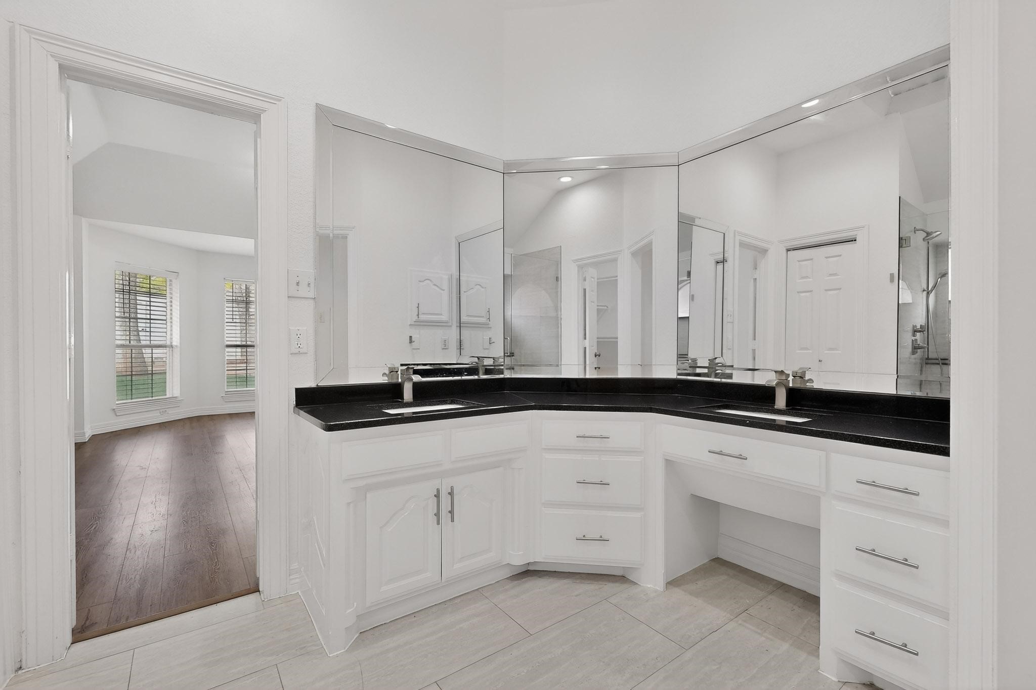 1405 Briar Drive Bedford TX 76022