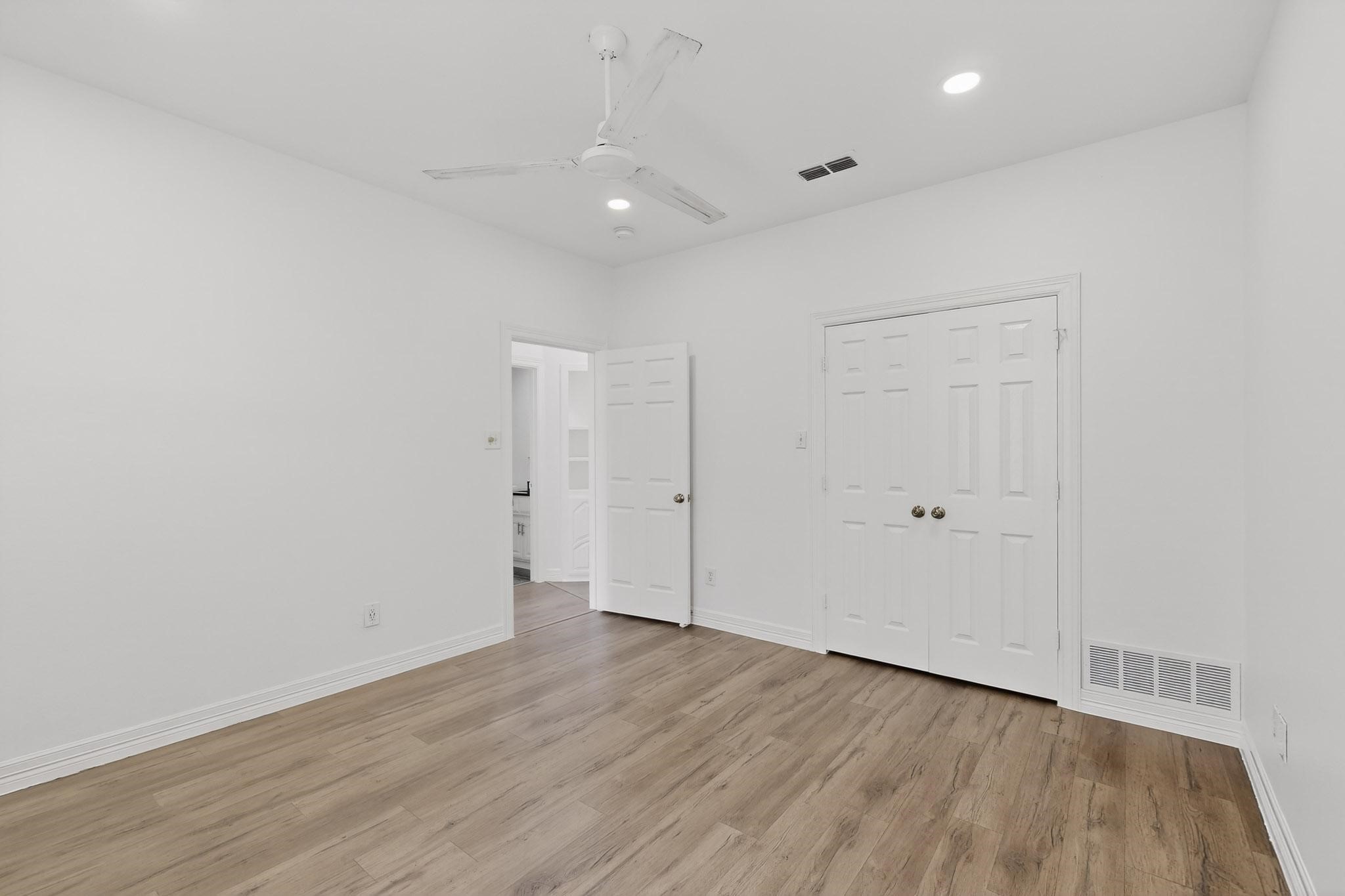 1405 Briar Drive Bedford TX 76022