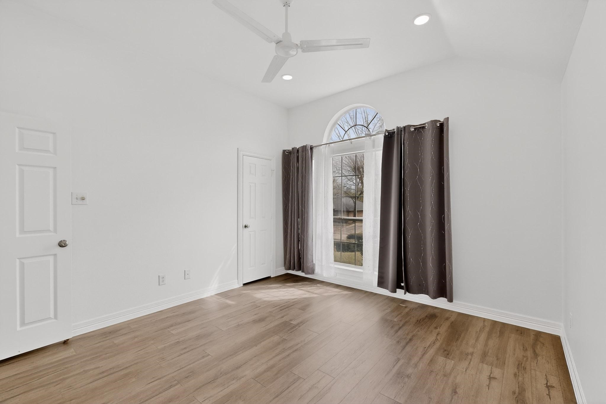 1405 Briar Drive Bedford TX 76022