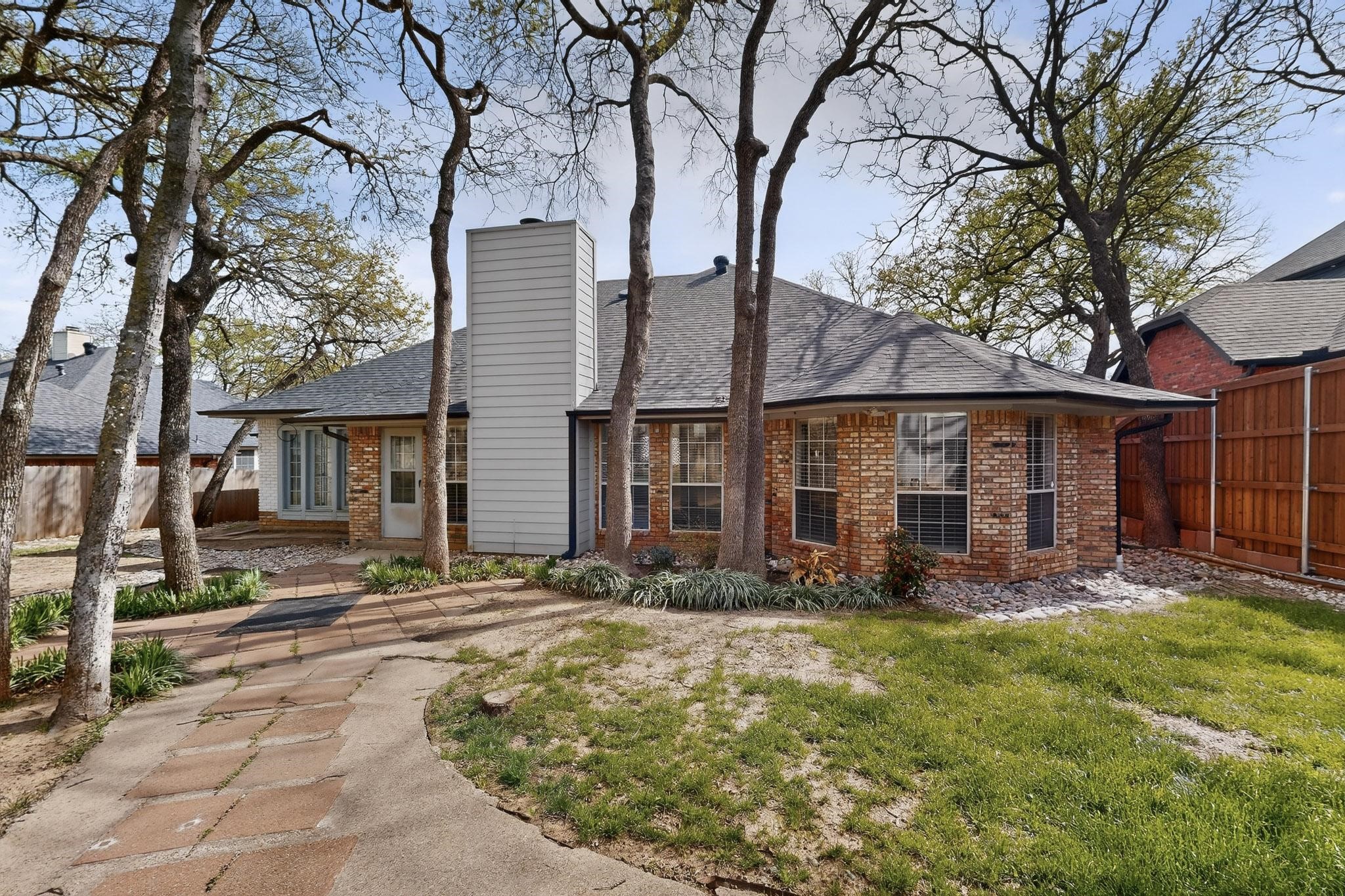 1405 Briar Drive Bedford TX 76022