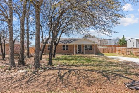 417 Maplewood Street Azle TX 76020