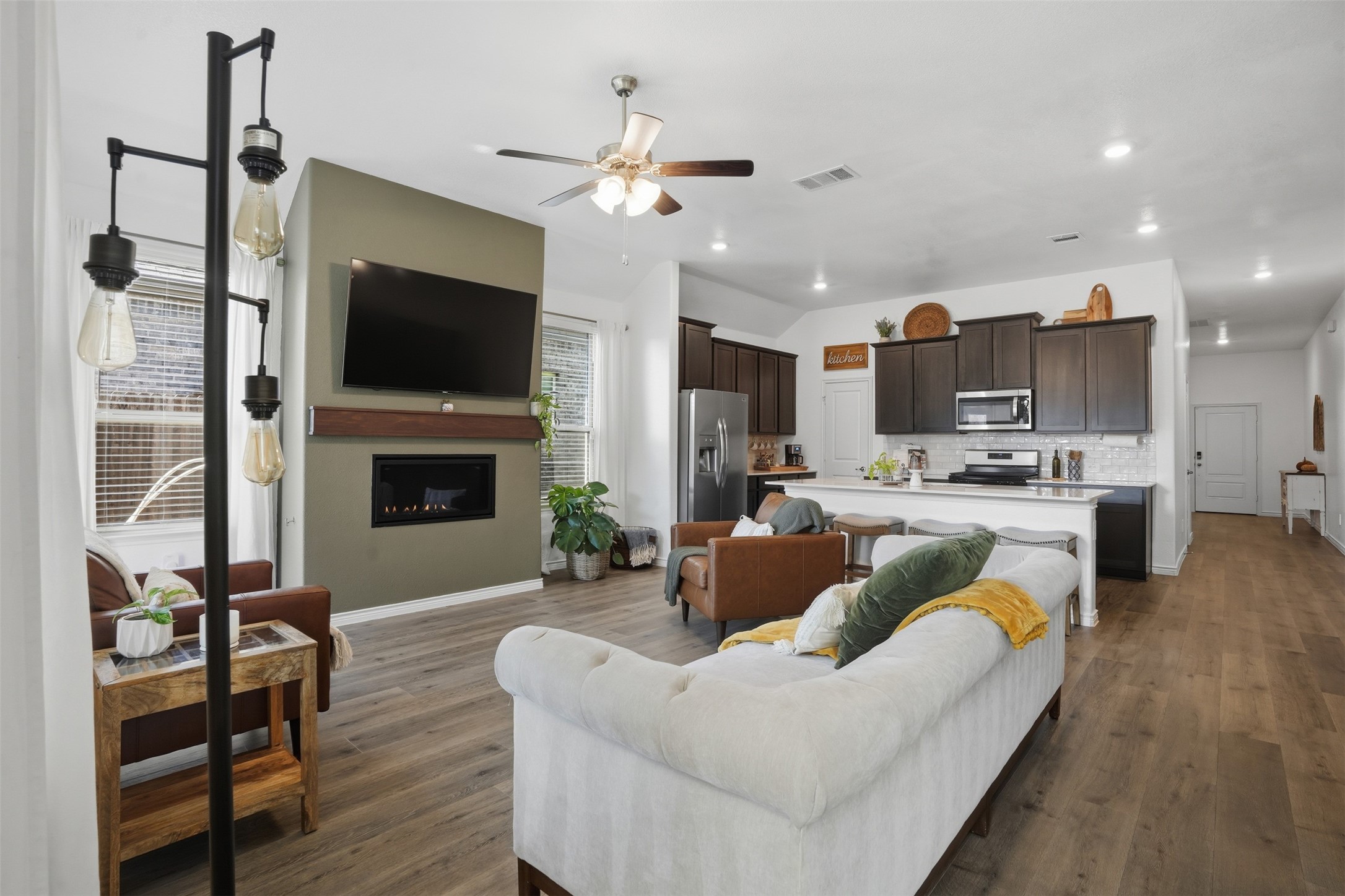 10408 Autumn Leaves Lane Aubrey TX 76227