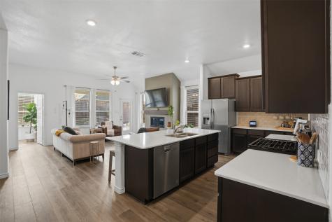 10408 Autumn Leaves Lane Aubrey TX 76227