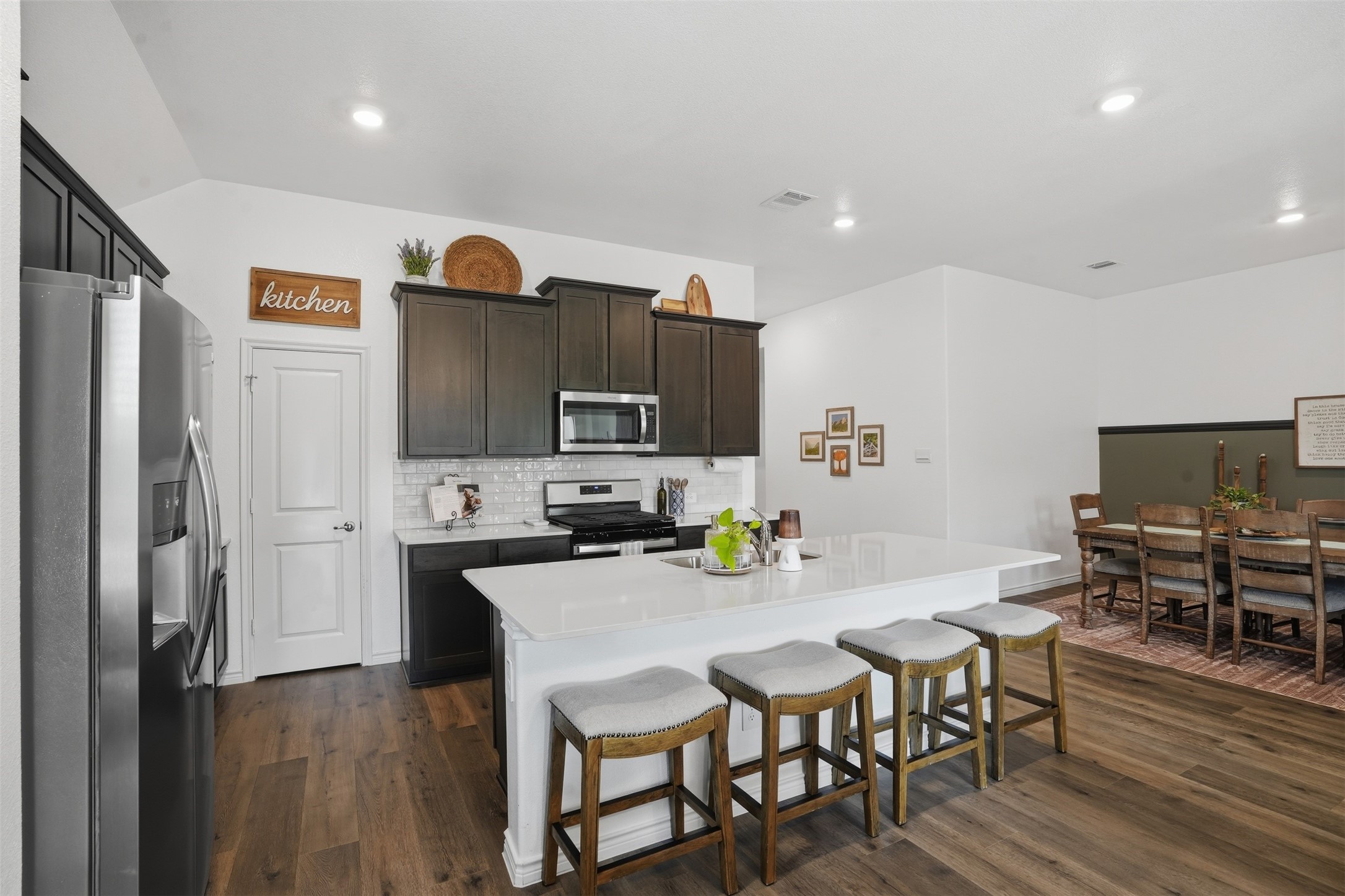 10408 Autumn Leaves Lane Aubrey TX 76227