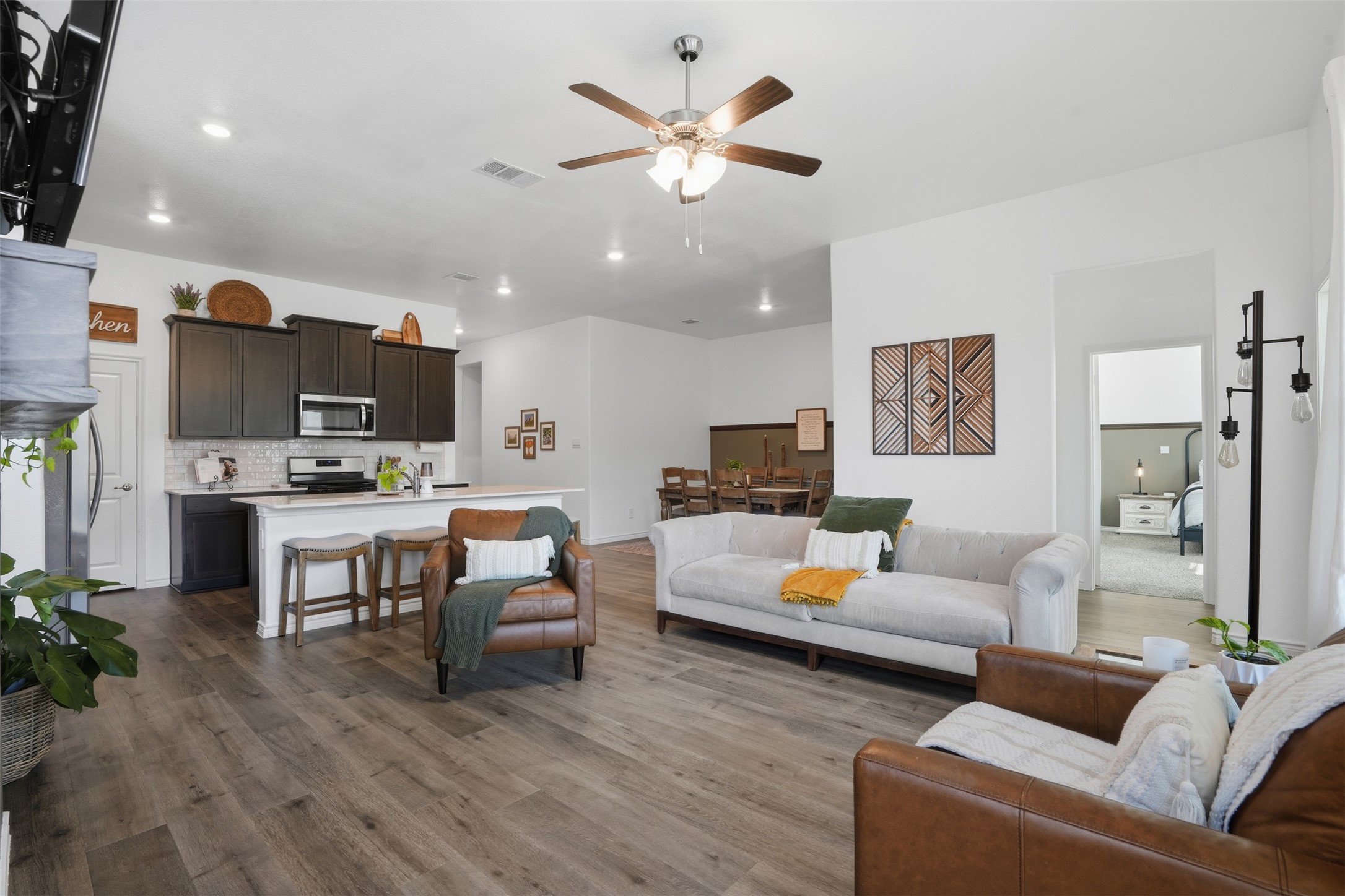 10408 Autumn Leaves Lane Aubrey TX 76227