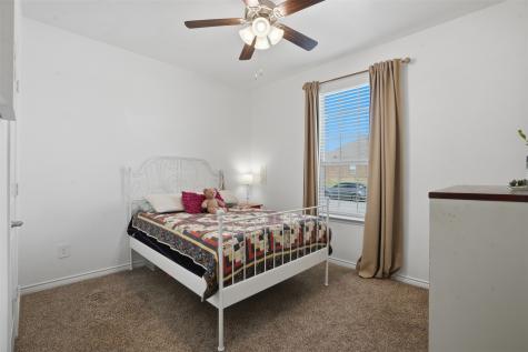 10408 Autumn Leaves Lane Aubrey TX 76227