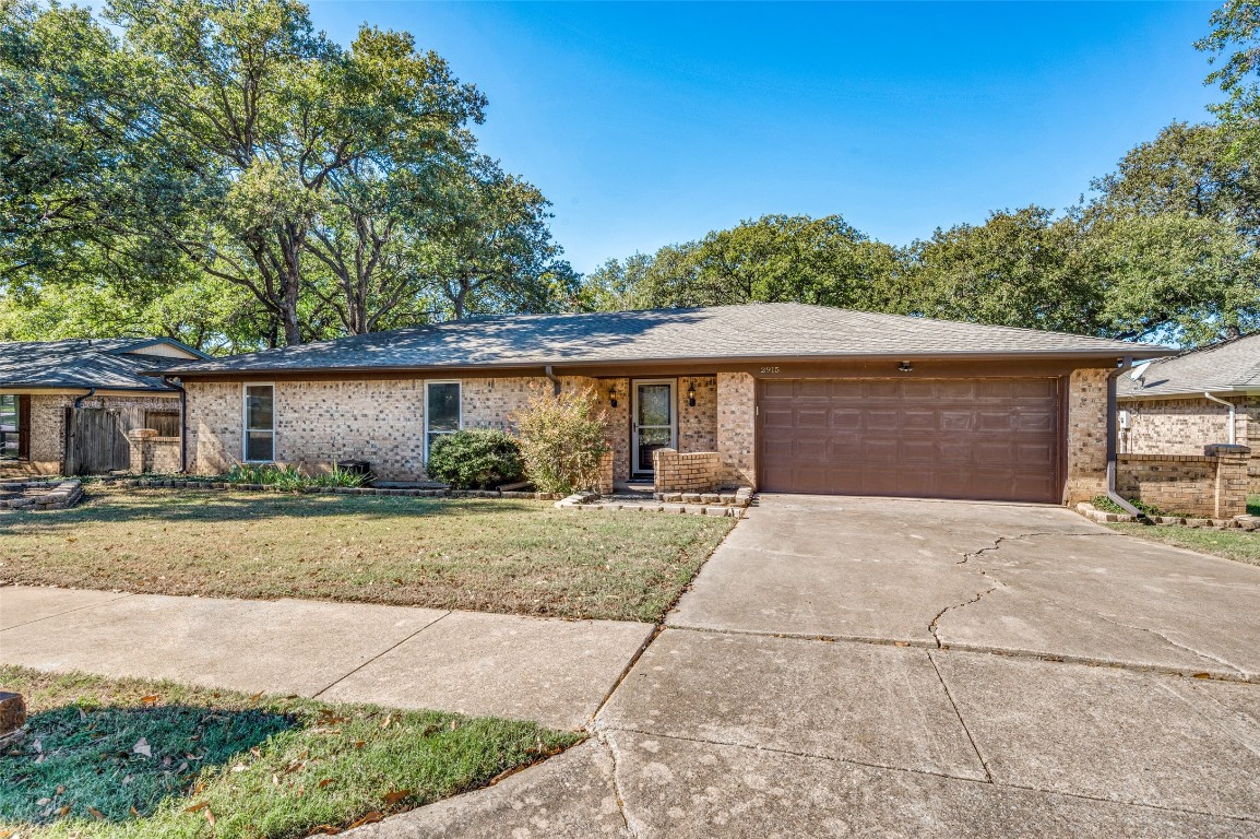 2915 Spring Oaks Court Bedford TX 76021