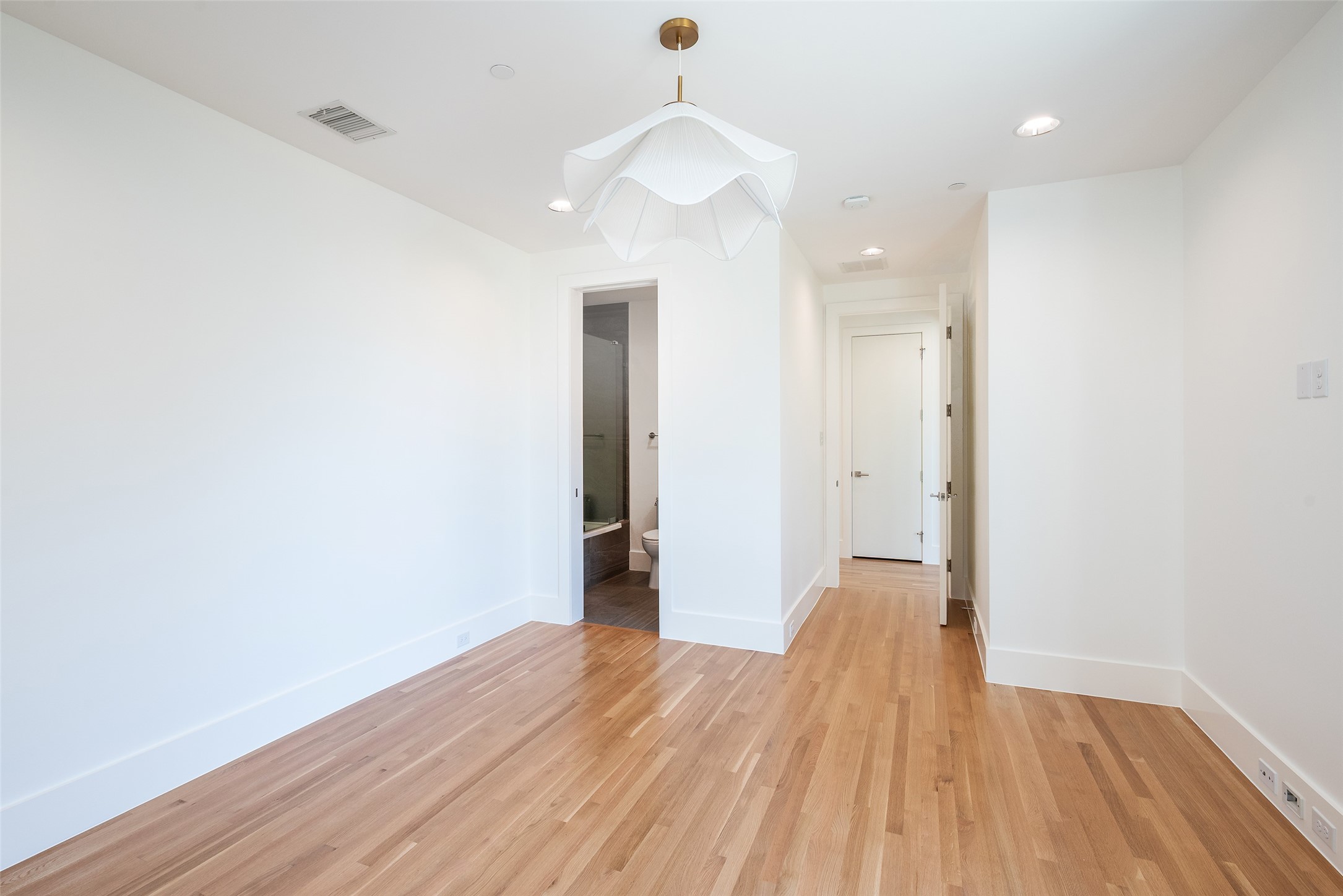 6446 Prestonshire Lane Dallas TX 75225