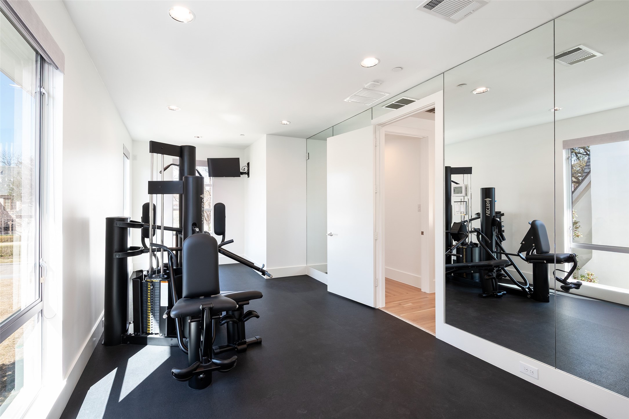 6446 Prestonshire Lane Dallas TX 75225