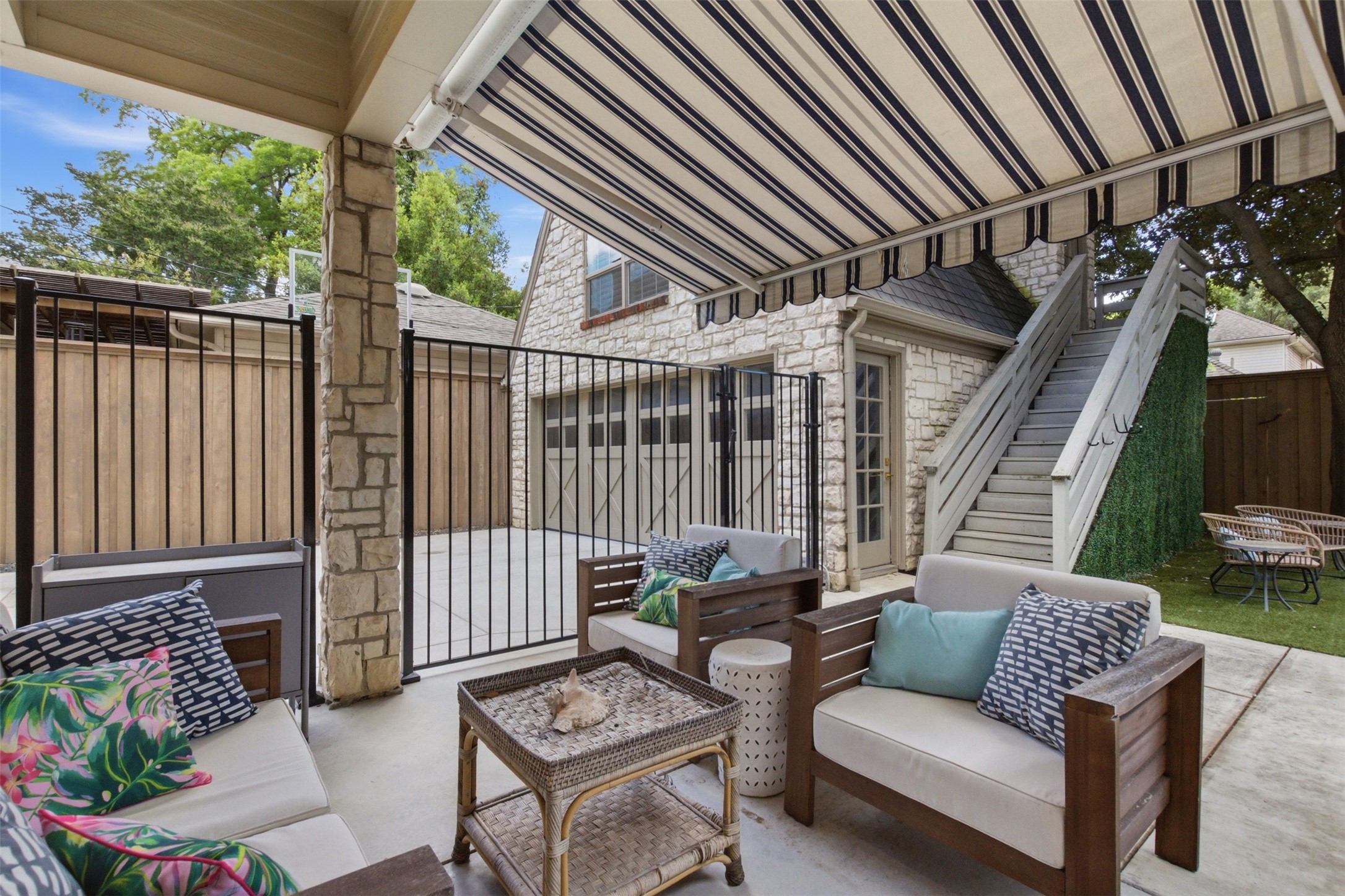 3311 Greenbrier Drive University Park TX 75225