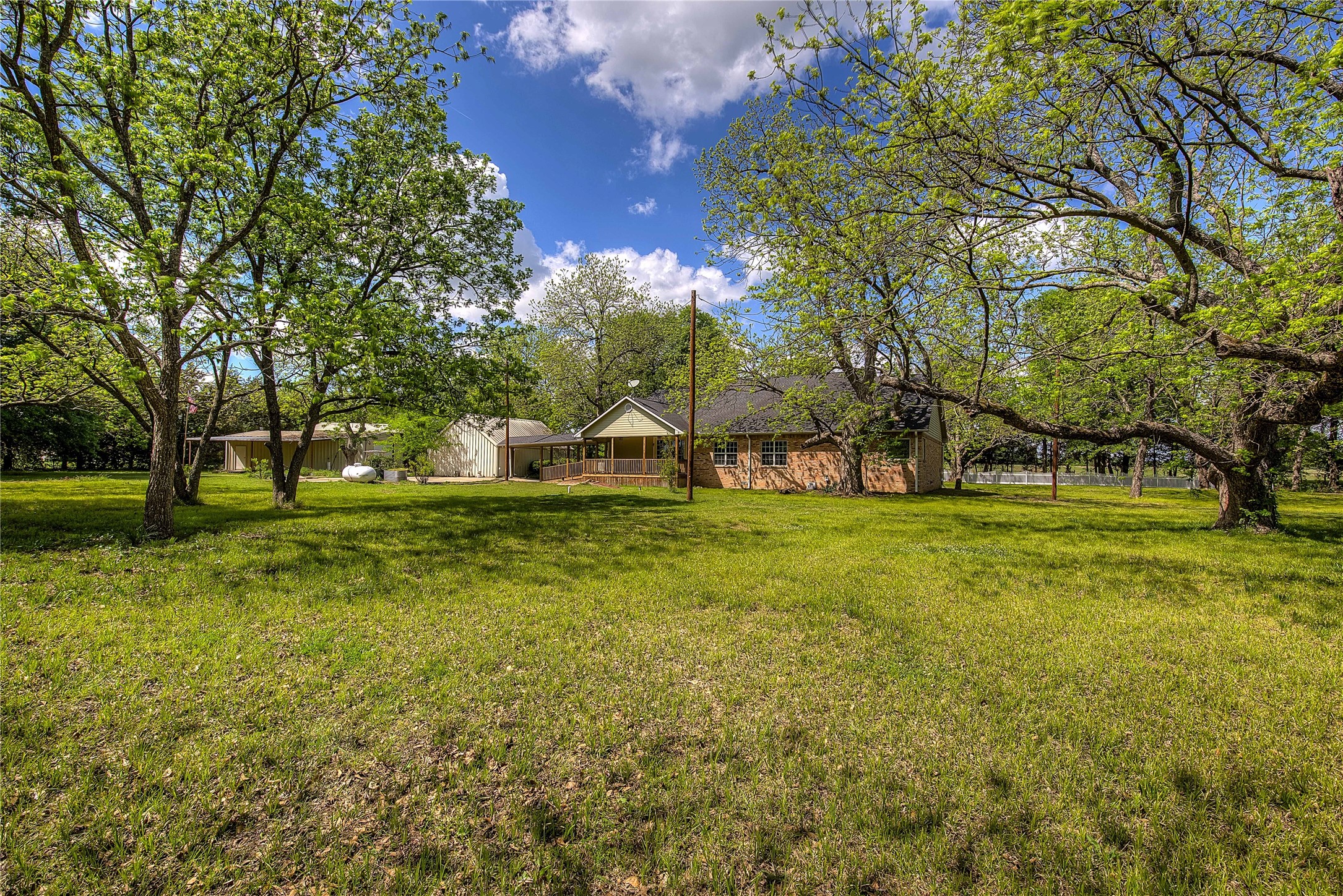 1355 County Road 4719 Wolfe City TX 75496