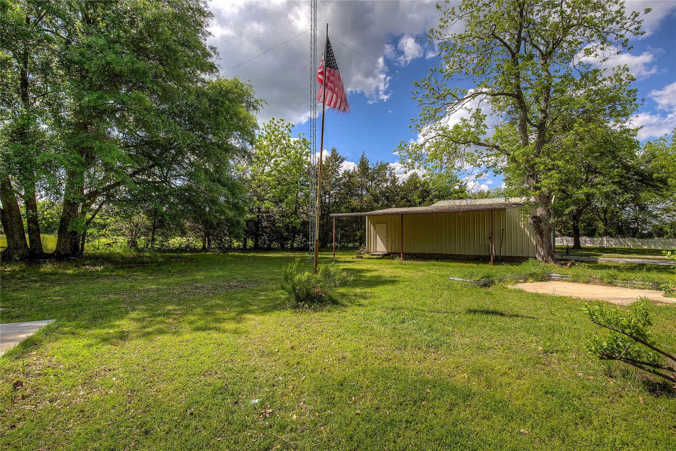 1355 County Road 4719 Wolfe City TX 75496