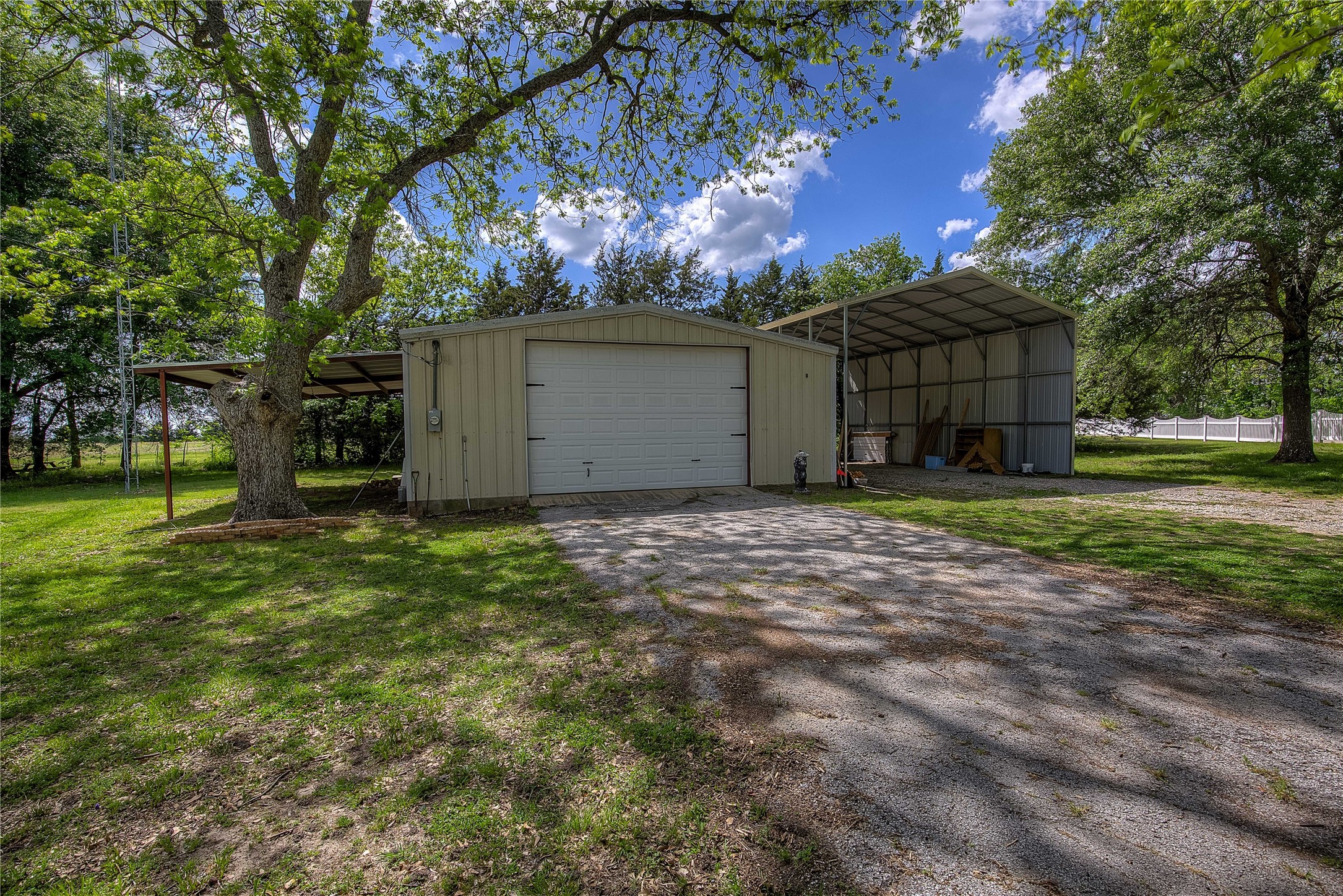 1355 County Road 4719 Wolfe City TX 75496