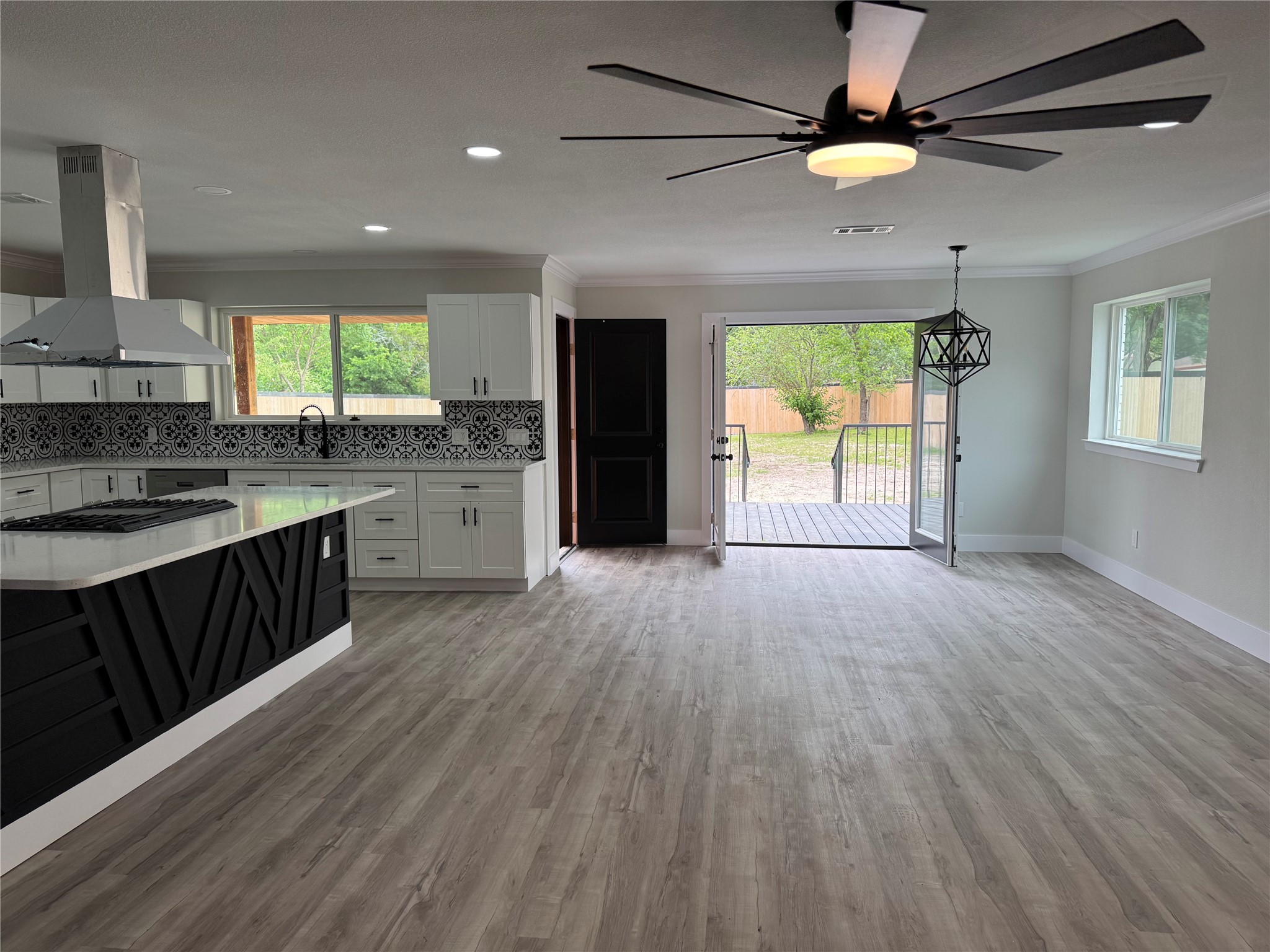 806 Jungle Drive Duncanville TX 75116