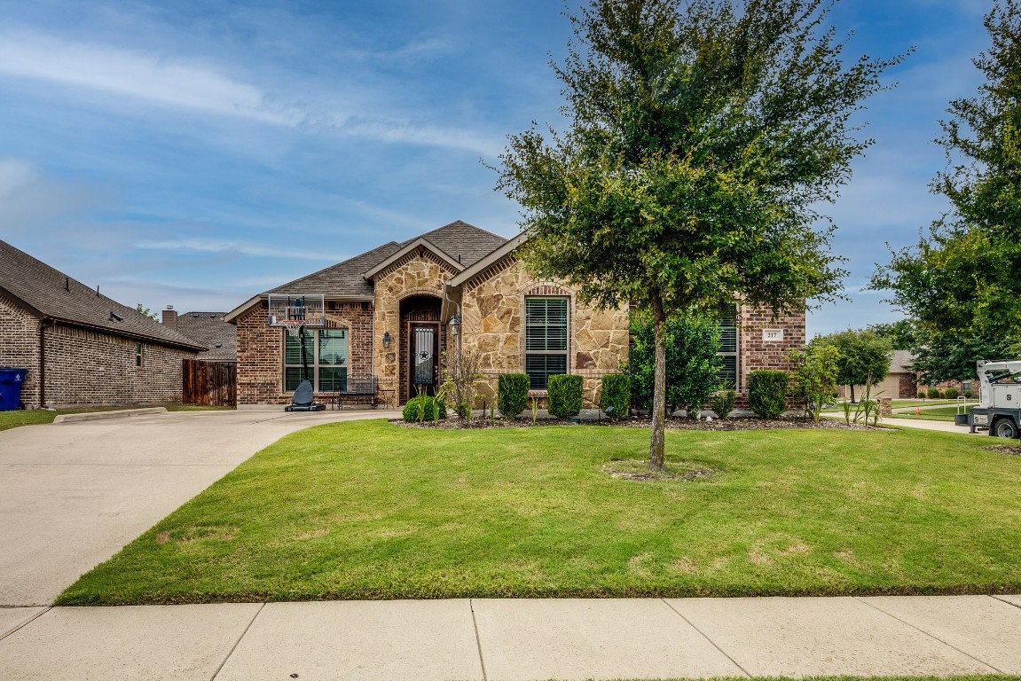 217 Saxon Street Waxahachie TX 75165
