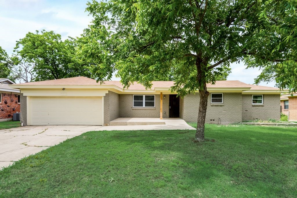 7313 Winnell Way North Richland Hills TX 76180
