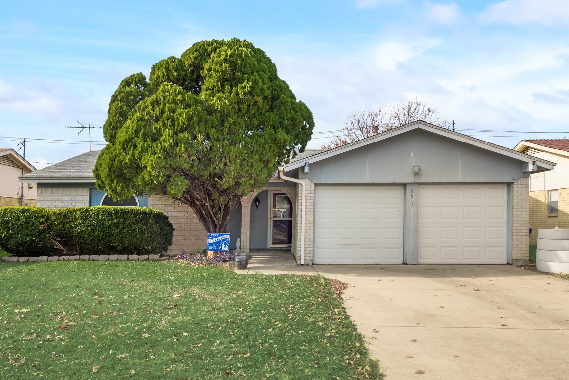 6813 Mccoy Drive Watauga TX 76148