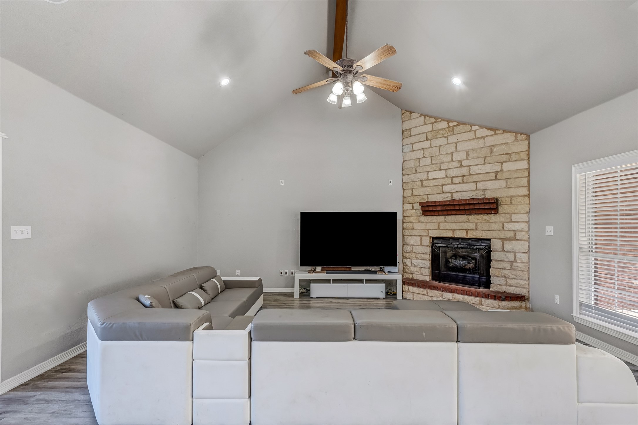1466 Oakwood Drive Stephenville TX 76401