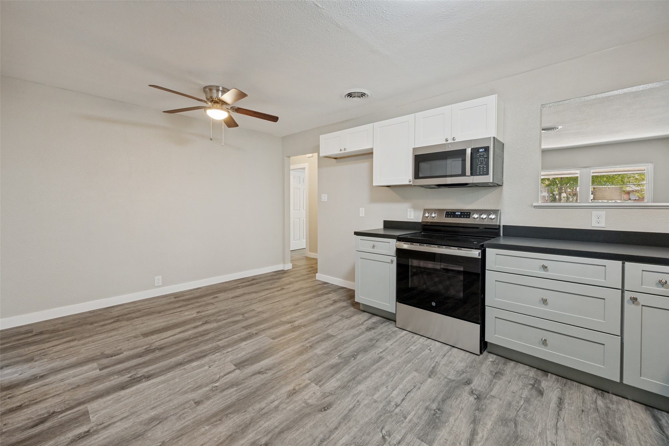1305 W Lavender Lane Arlington TX 76013