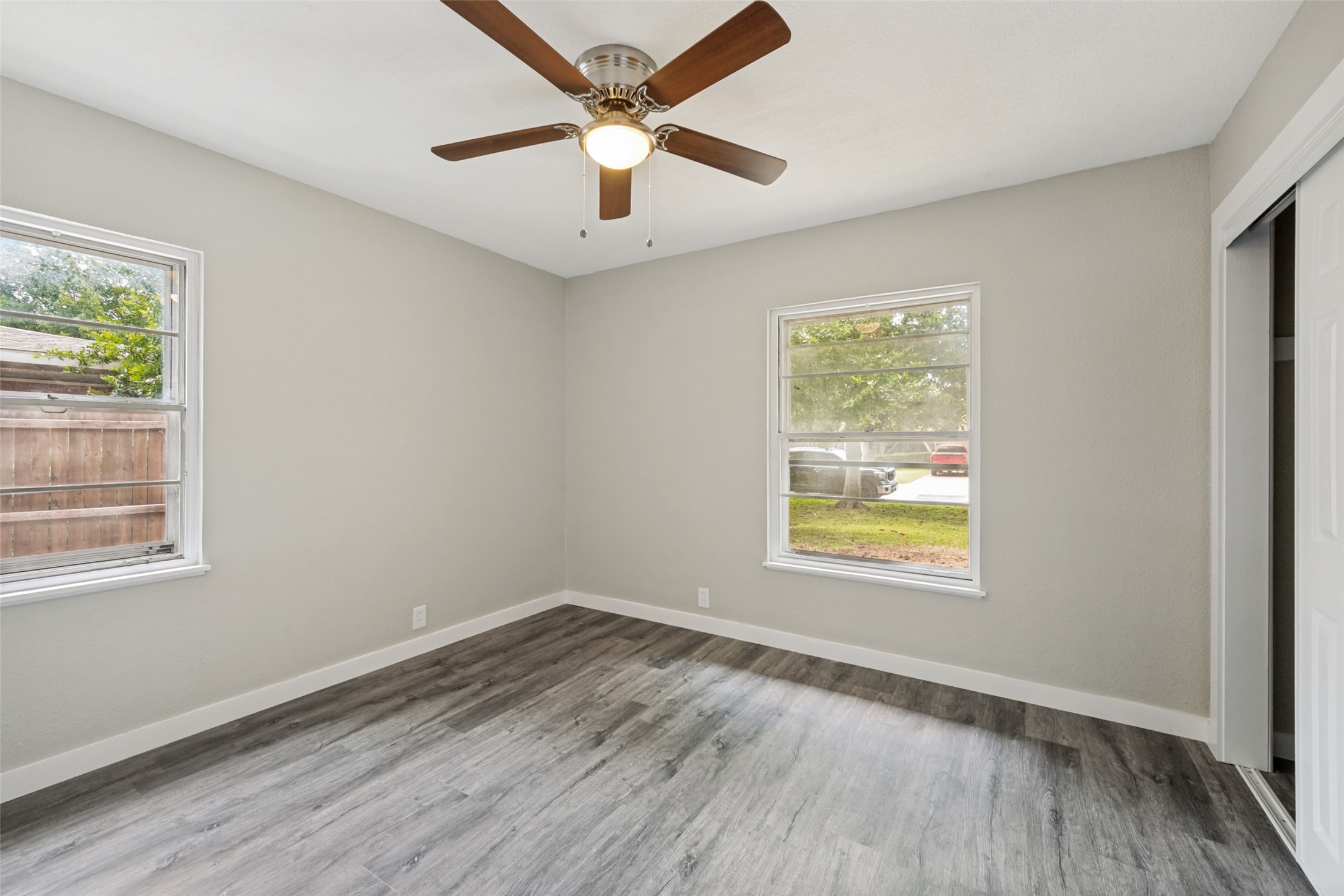 1305 W Lavender Lane Arlington TX 76013