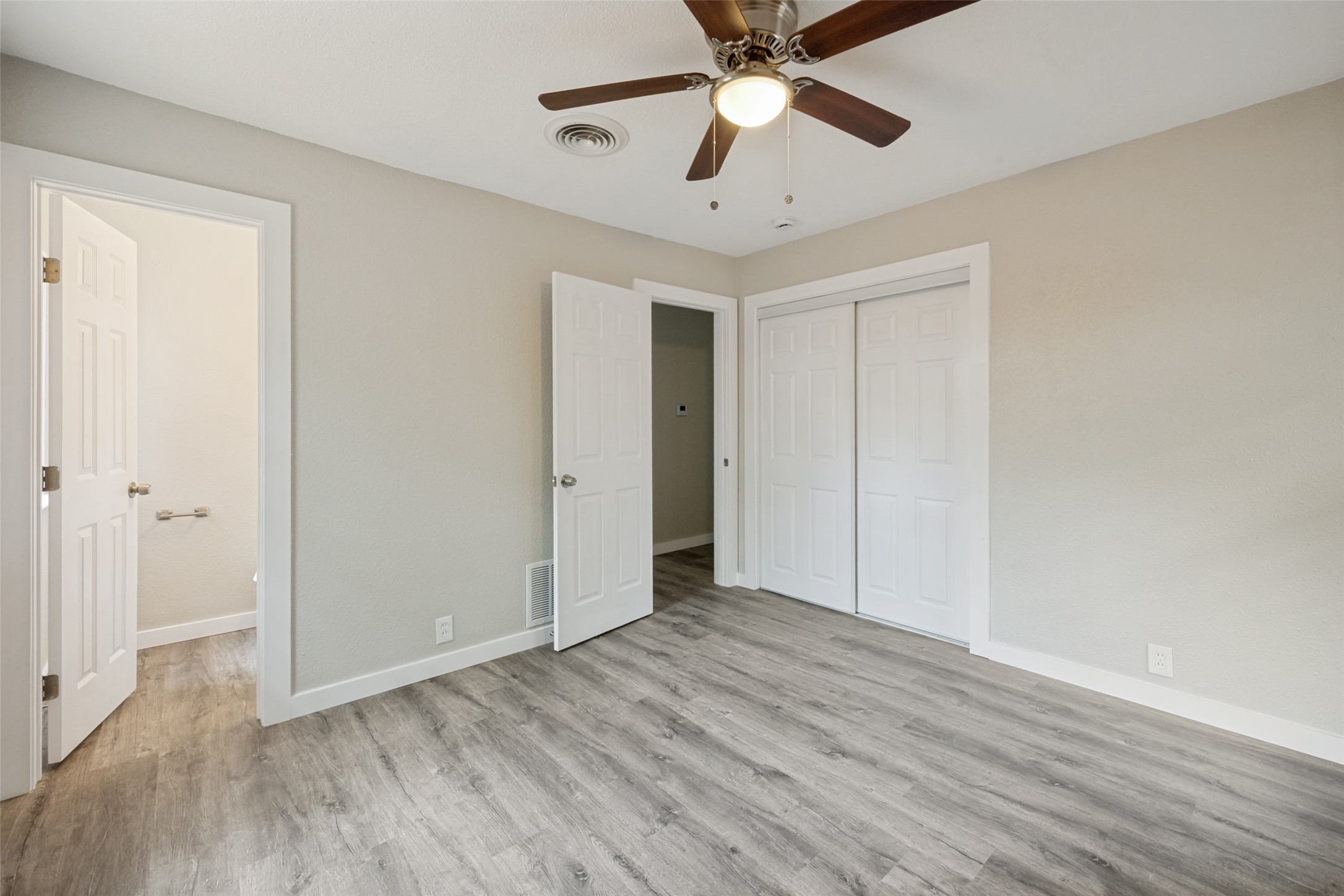 1305 W Lavender Lane Arlington TX 76013