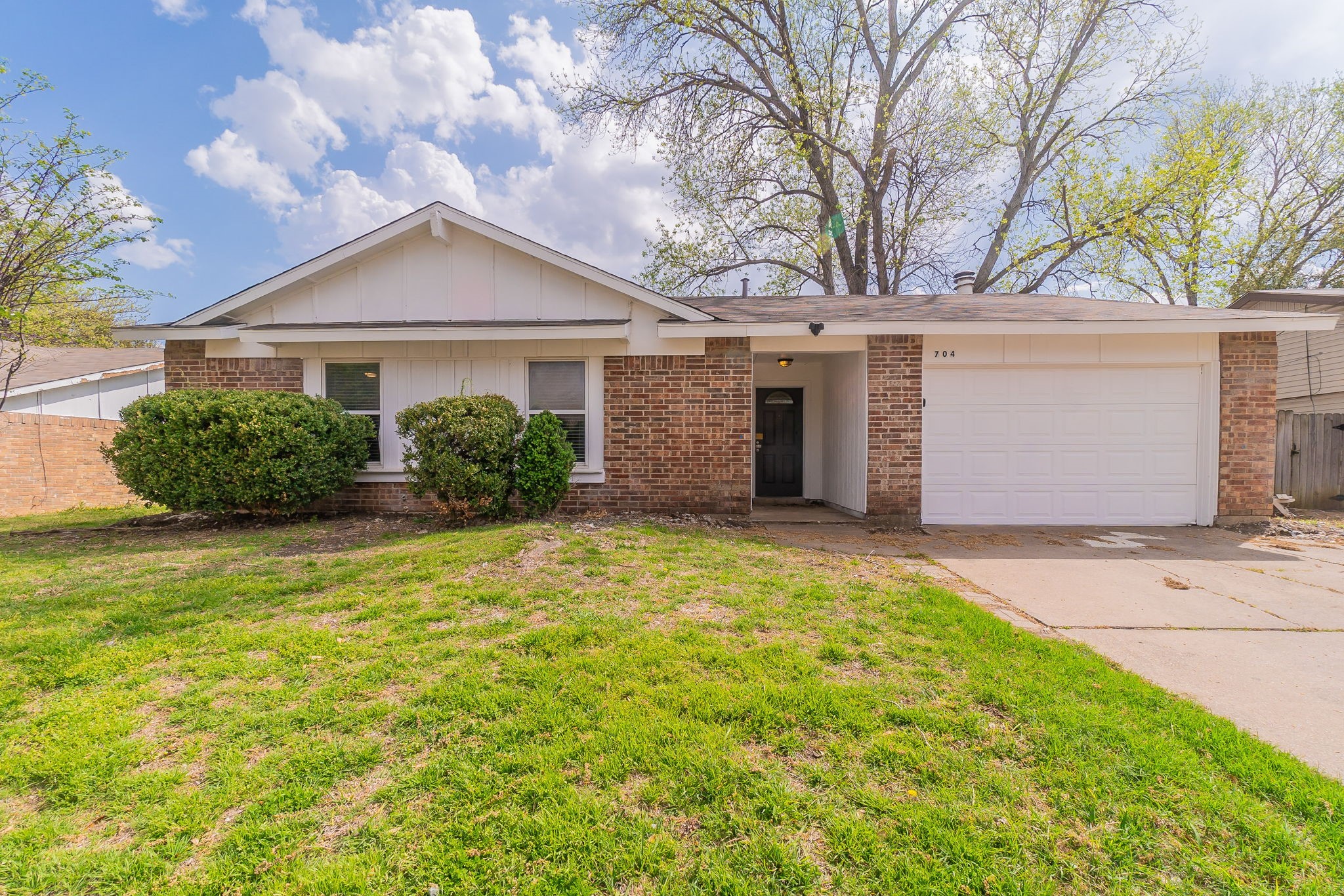 704 Cavalier Place Arlington TX 76017