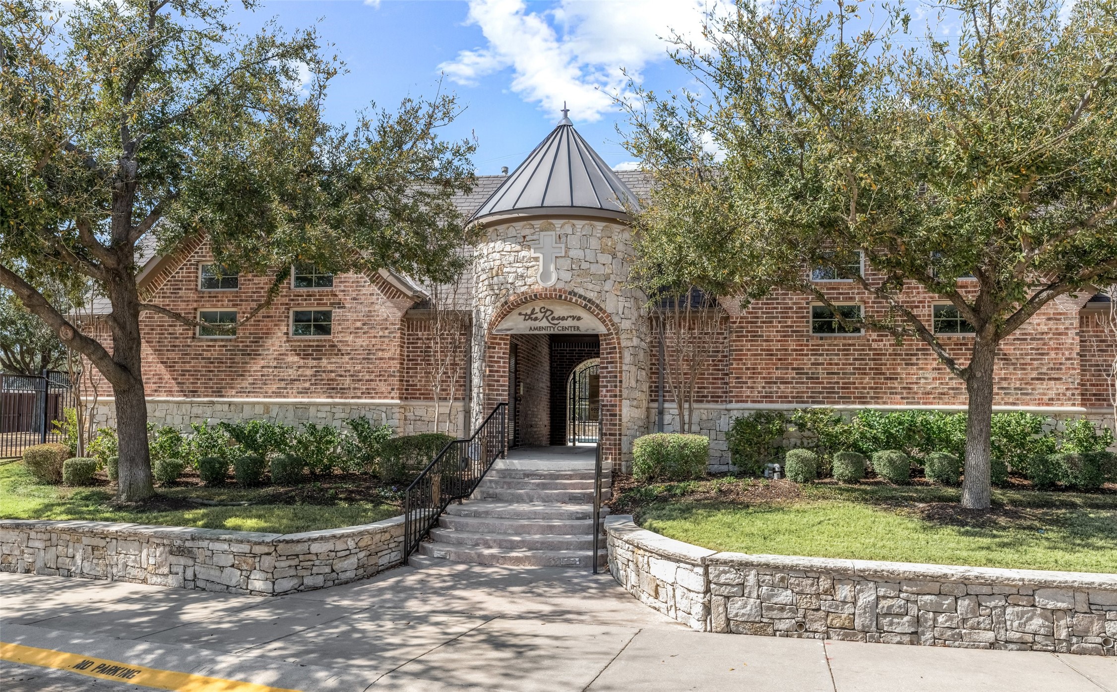 425 Adventurous Shield Drive Lewisville TX 75056