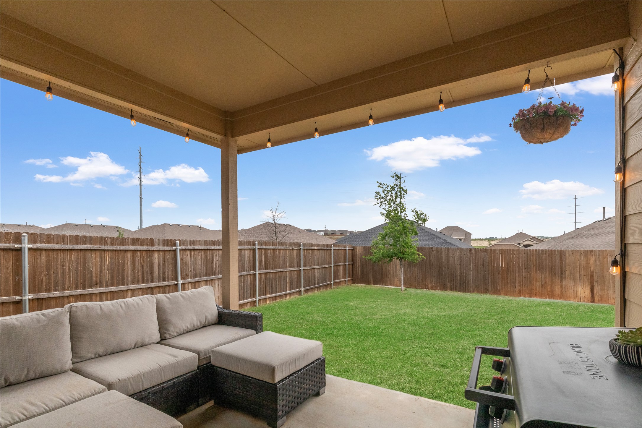 196 Tanager Drive Rhome TX 76078